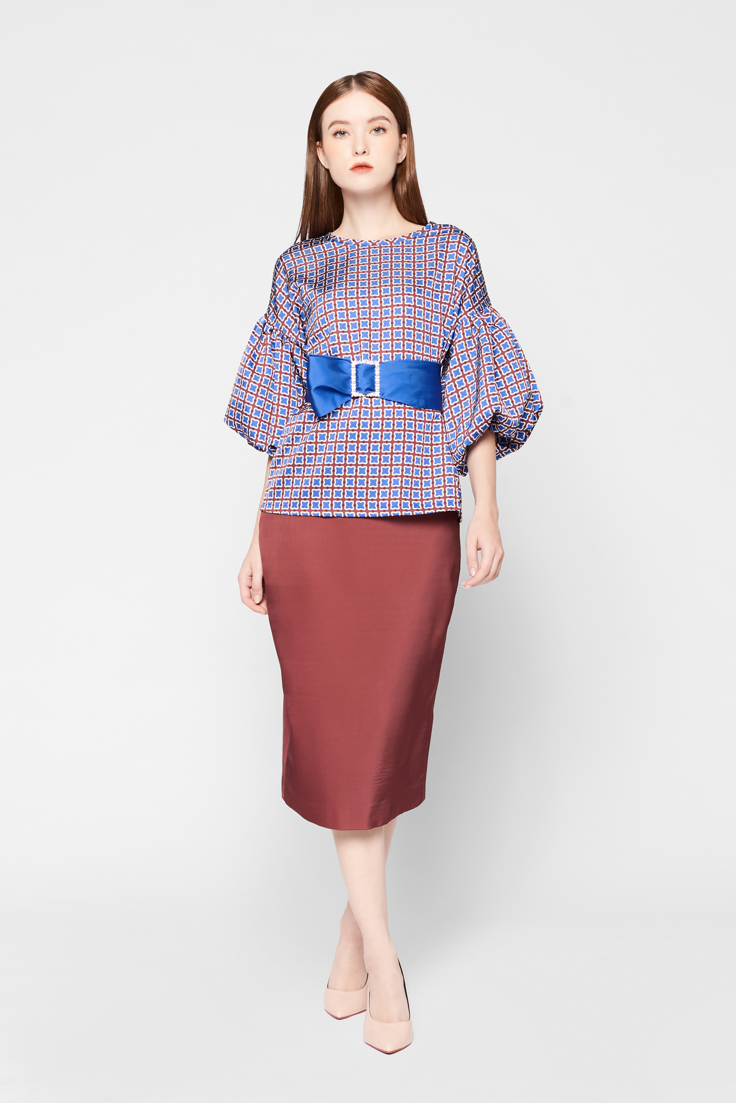 BELTED PRINTED PATTERN TOP